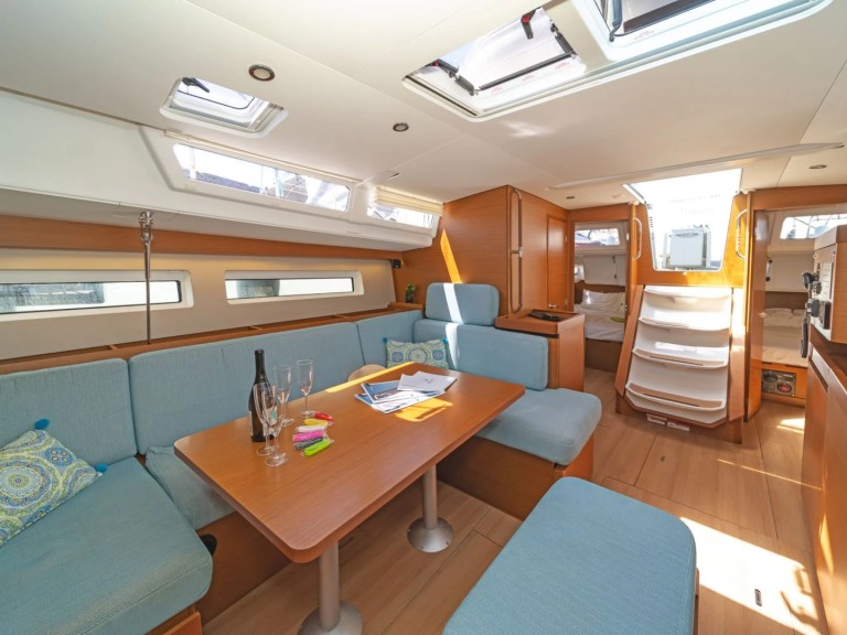 Segelboot mieten in Nikiána - Jeanneau Sun Odyssey 490