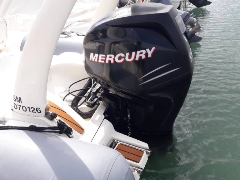 Boot mieten La Grande-Motte günstig Medline 650