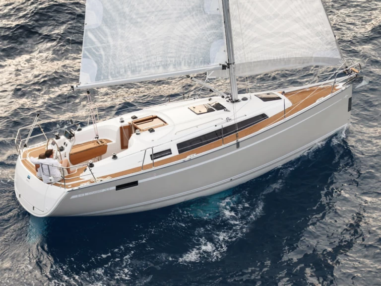 Bavaria Cruiser 33 mieten Olbia