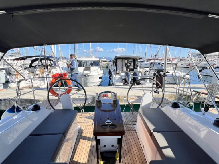 Ein Bavaria Bavaria C38 mieten in Split