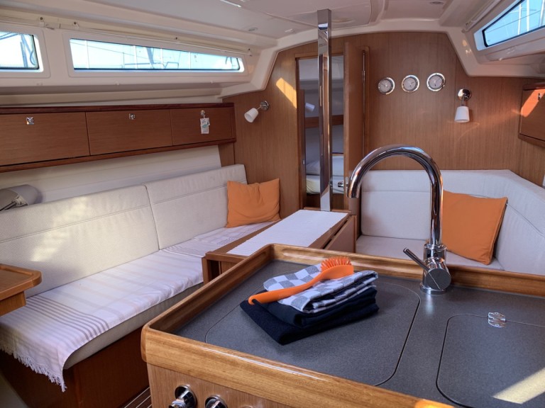Ein Bavaria Cruiser 34 mieten in Fethiye
