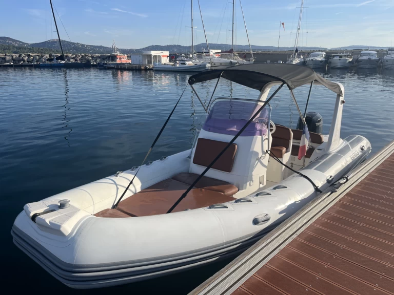 Vermietung Schlauchboot Brig mit Führerschein