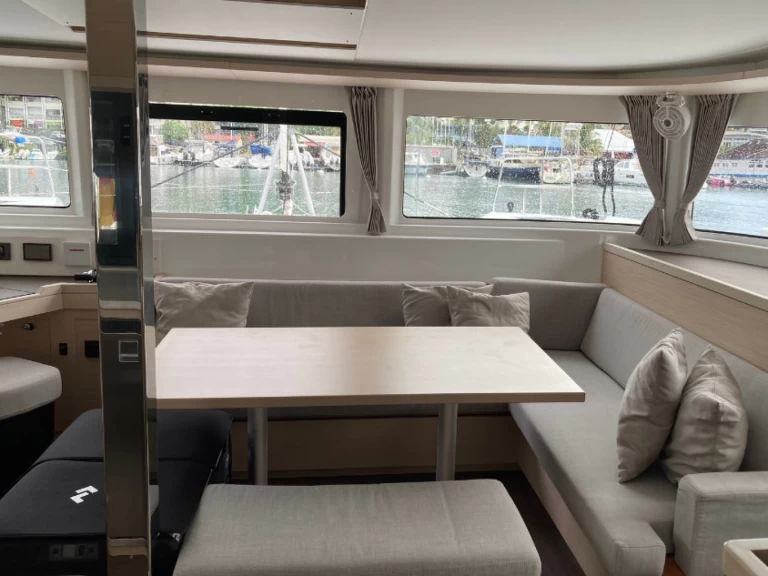 Katamaran mieten in Le Marin zum besten Preis