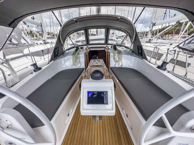 Bootsverleih Bavaria Cruiser 37 Pula Samboat