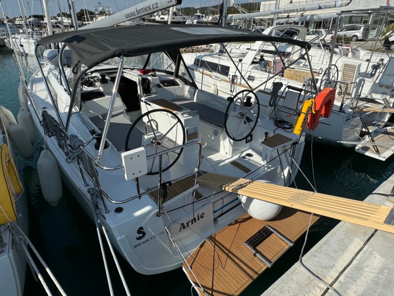 Bootsverleih Bénéteau Oceanis 34.1 Sukošan Samboat