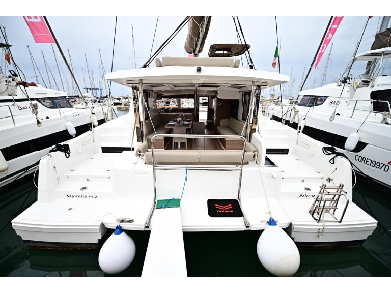 Katamaran mit oder ohne Skipper Bali Catamarans mieten in Salerno