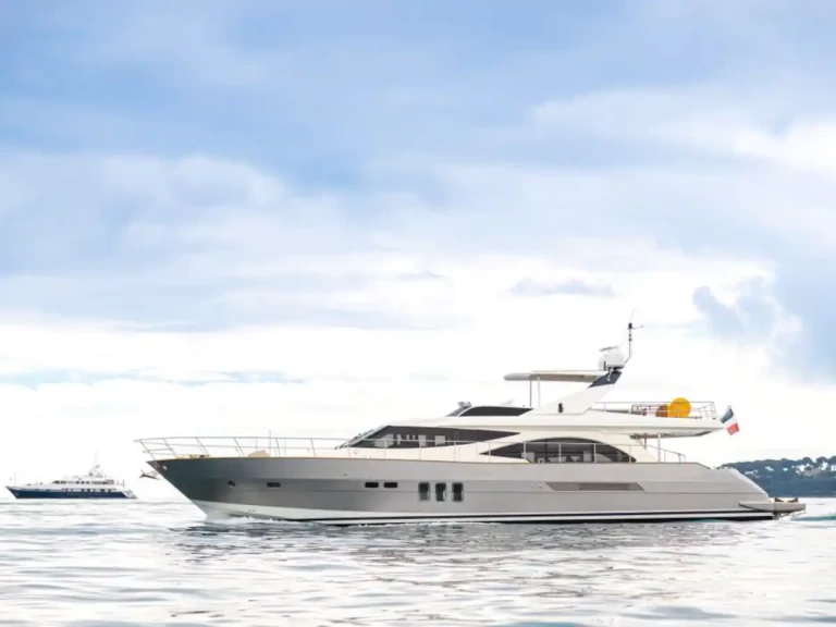 Bootsverleih Guy Couach Guy Couach 2300 Antibes Samboat