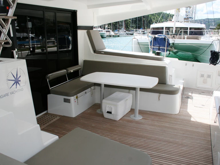 Bootsverleih Lagoon Lagoon 42 Komolac Samboat