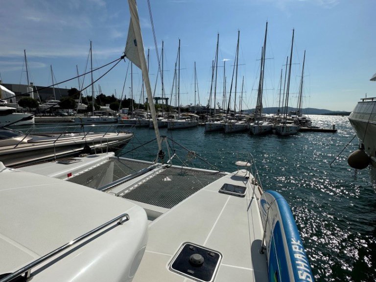 Katamaran mieten in Trogir zum besten Preis