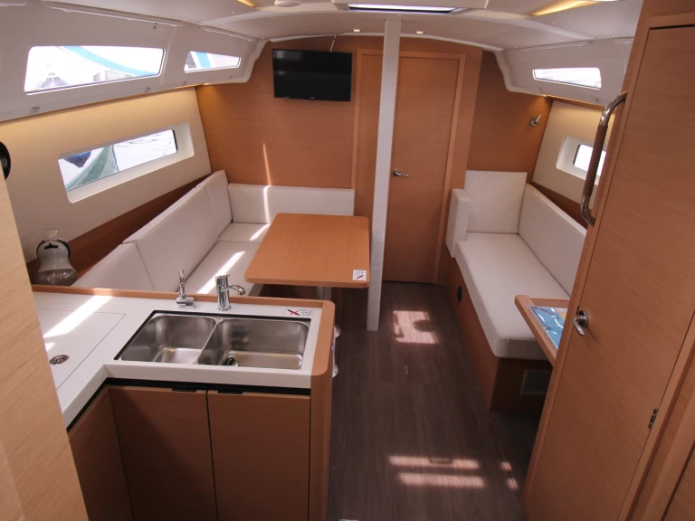 Jeanneau Sun Odyssey 380 mieten Biograd na Moru