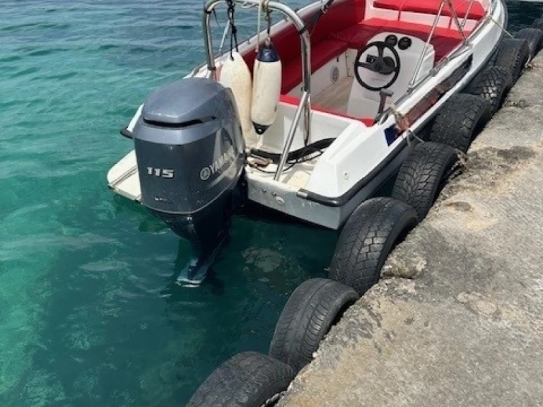 YachtCharter in Il-Bajja tal-Mellieħa - Self driving 1 auf SamBoat