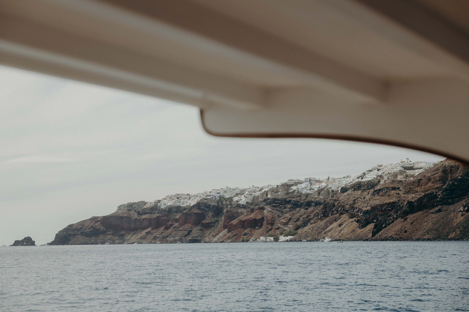 Ein Custom Made Trehandiri mieten in Oía