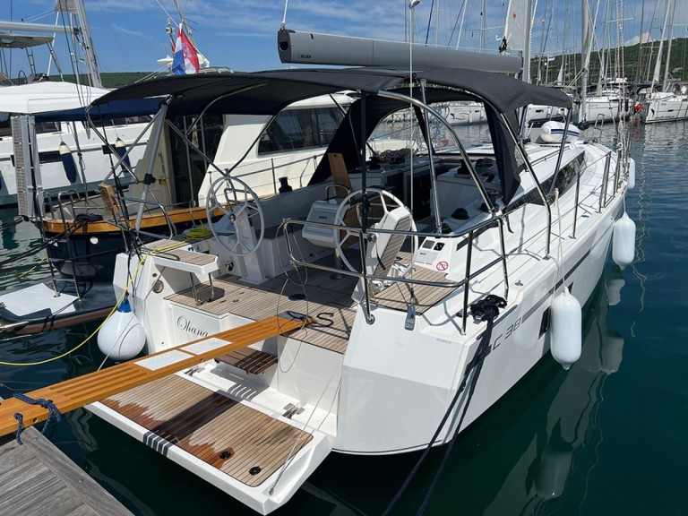 YachtCharter in Punat - Bavaria Bavaria C38 auf SamBoat