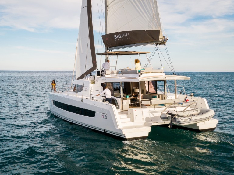 Katamaran mit oder ohne Skipper Bali Catamarans mieten in Sant Antoni de Portmany