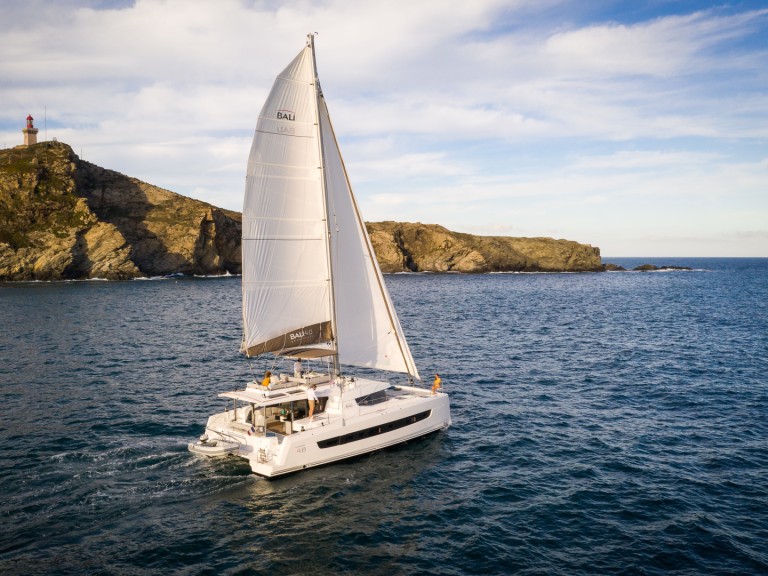 Bali Catamarans Bali 4.6 (1 peak) mieten Sant Antoni de Portmany
