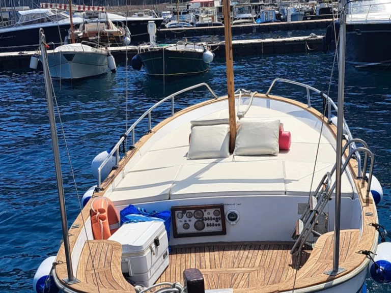 Motorboot mit oder ohne Skipper Nautica Esposito mieten in Capri
