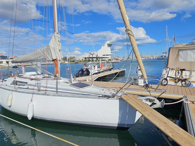 Boot mieten Port-Camargue günstig First 30