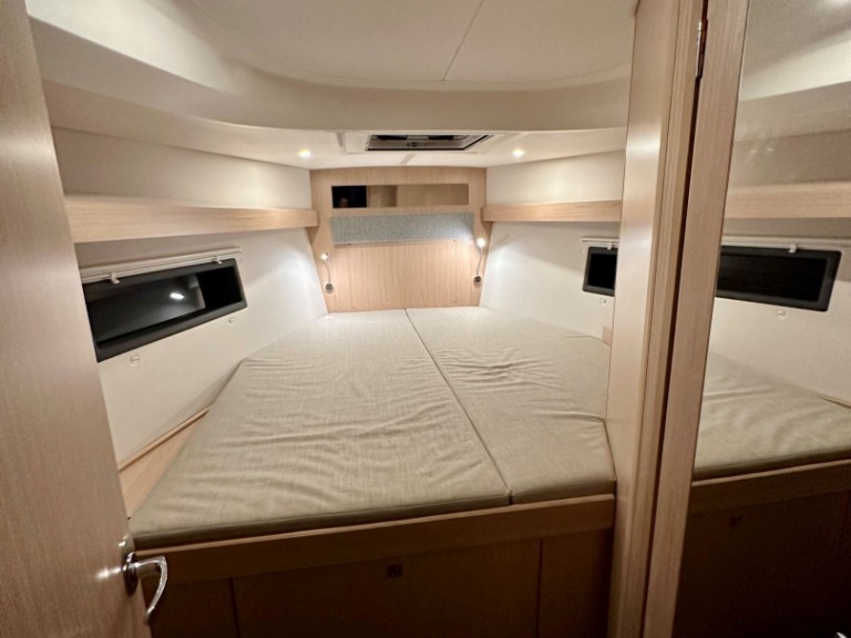 Bavaria Bavaria C42 mieten Nikiána
