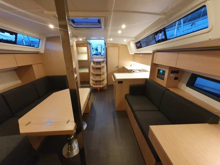 Ein Bavaria Bavaria C42 mieten in Nikiána