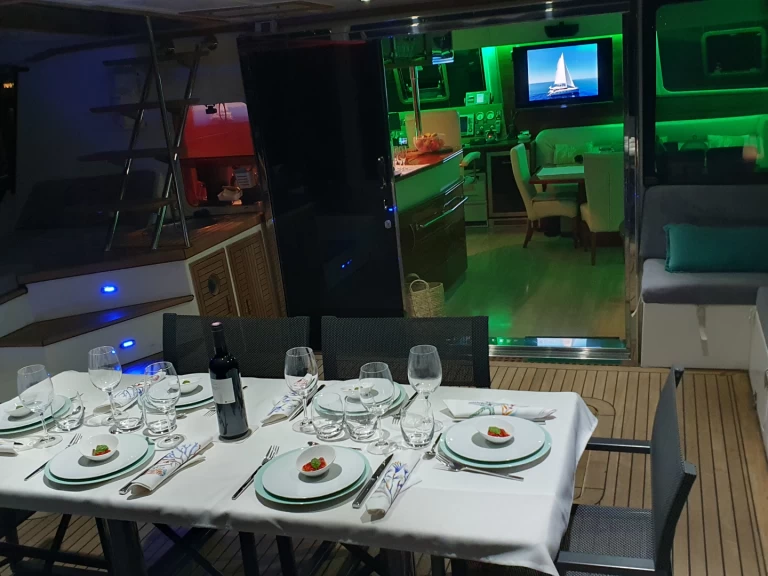 Boot mieten Ajaccio günstig Sunreef 62