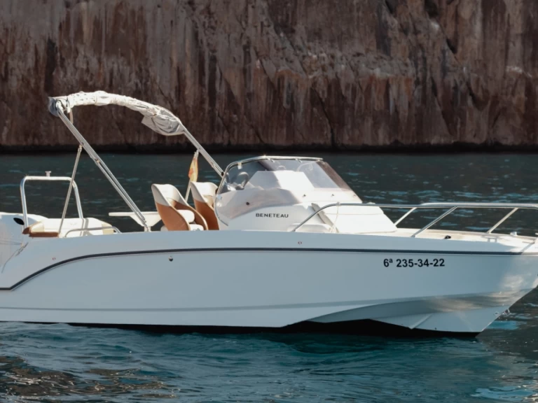 Motorboot mit oder ohne Skipper Bénéteau mieten in Altea