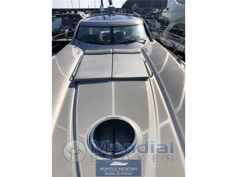 Vermietung Yacht Absolute mit Führerschein