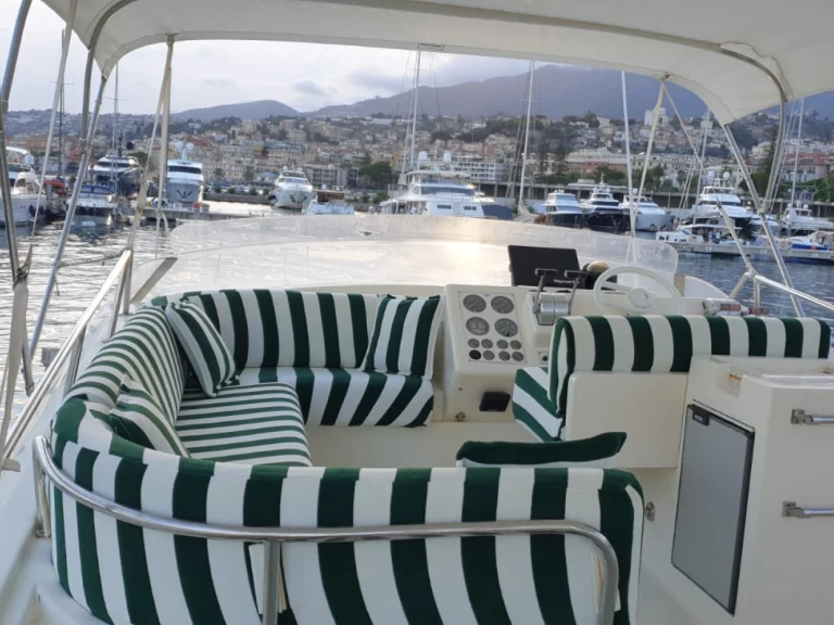 Ein TECNEMA POSILLIPO 60 mieten in Porto Turistico Palau