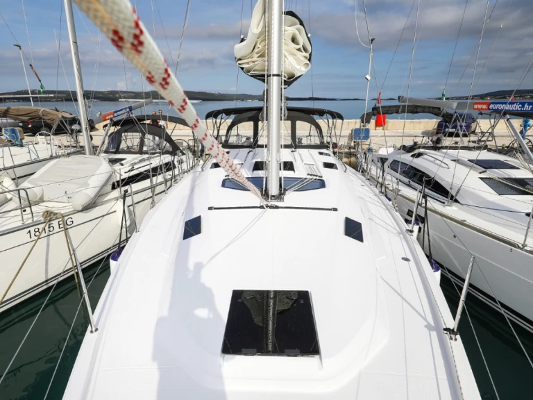 Ein Elan Impression 45 mieten in Biograd na Moru