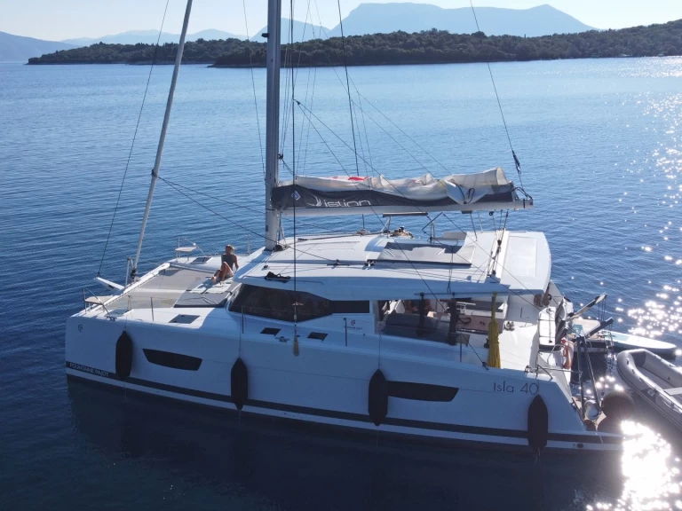 Ein Fountaine Pajot Isla 40 mieten in Rhodos