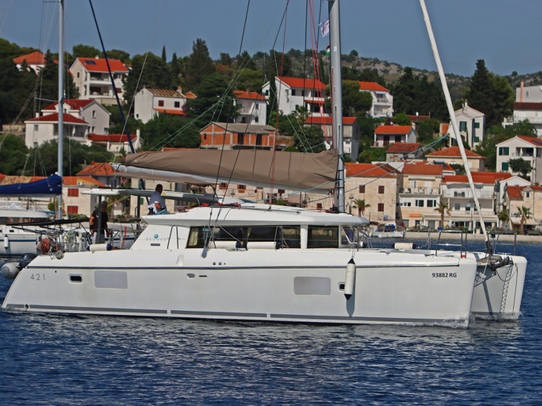 Katamaran mieten in Rogoznica - Lagoon Lagoon 421
