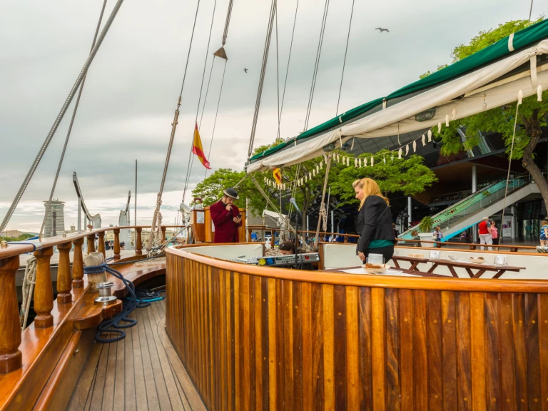 Segelboot mit oder ohne Skipper Abacus mieten in Barcelona