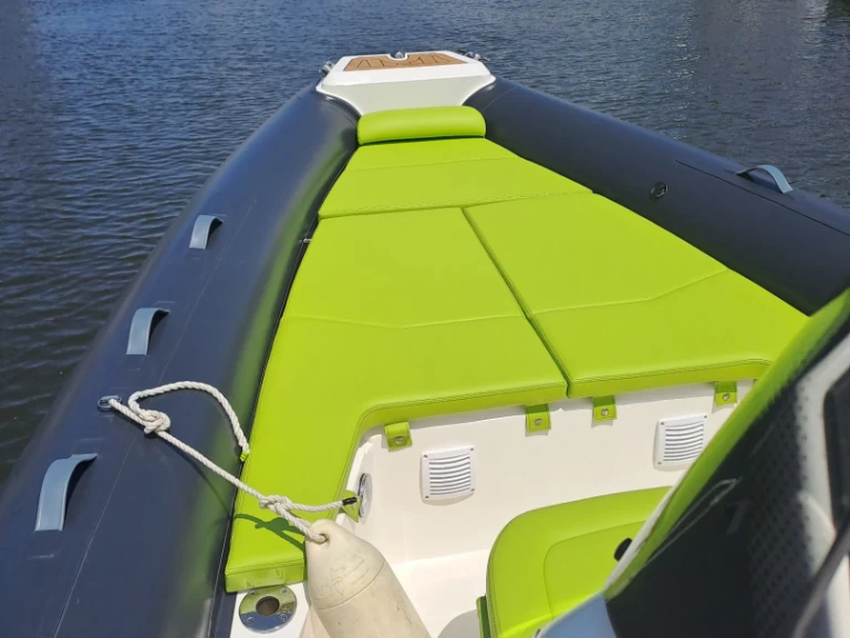 Vermietung Schlauchboot Lomac mit Führerschein