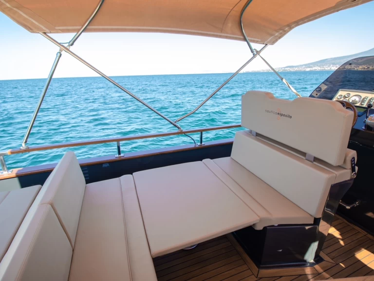 Bootsverleih Nautica Esposito Positano 32 Marinella di Sarzana Samboat