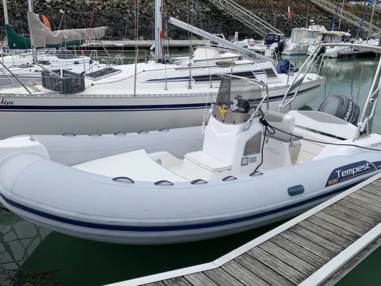 Capelli Tempest 626 mieten Granville