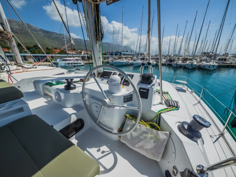 Bootsverleih Bali Bali Catspace Voile Kaštela Samboat