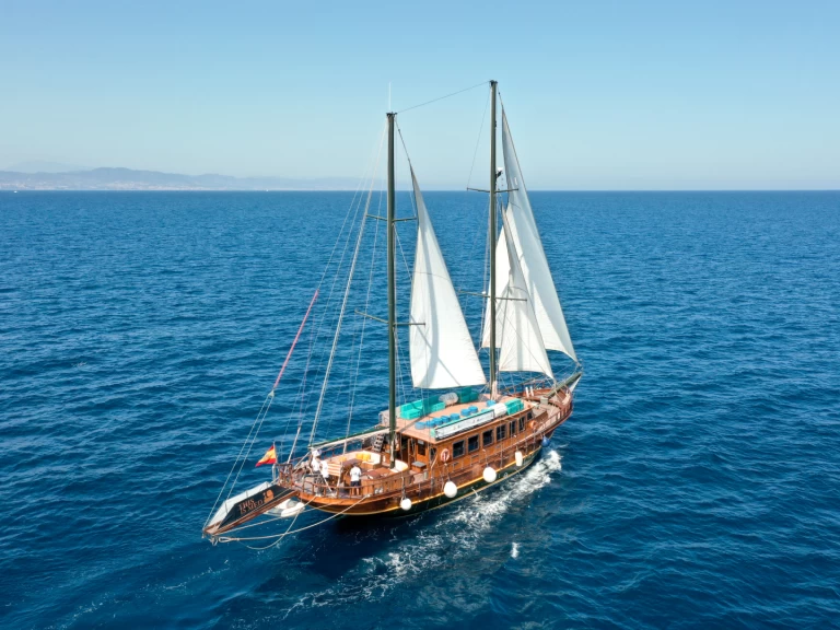 YachtCharter in Barcelona - Abacus Goleta Karya auf SamBoat