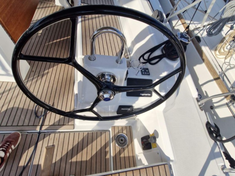 Bénéteau Oceanis 37.1 mieten Pula