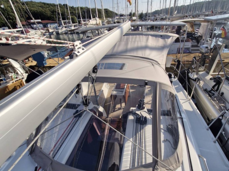YachtCharter in Pula - Bénéteau Oceanis 37.1 auf SamBoat