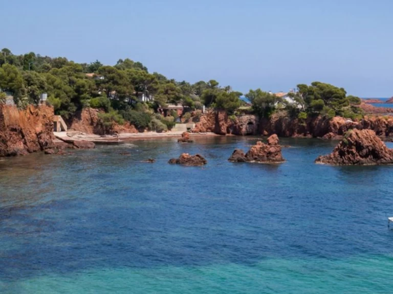 Motorboot mieten in Mandelieu-la-Napoule zum besten Preis