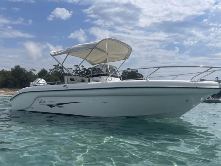 YachtCharter in Hyères - Ranieri Voyager 22 auf SamBoat