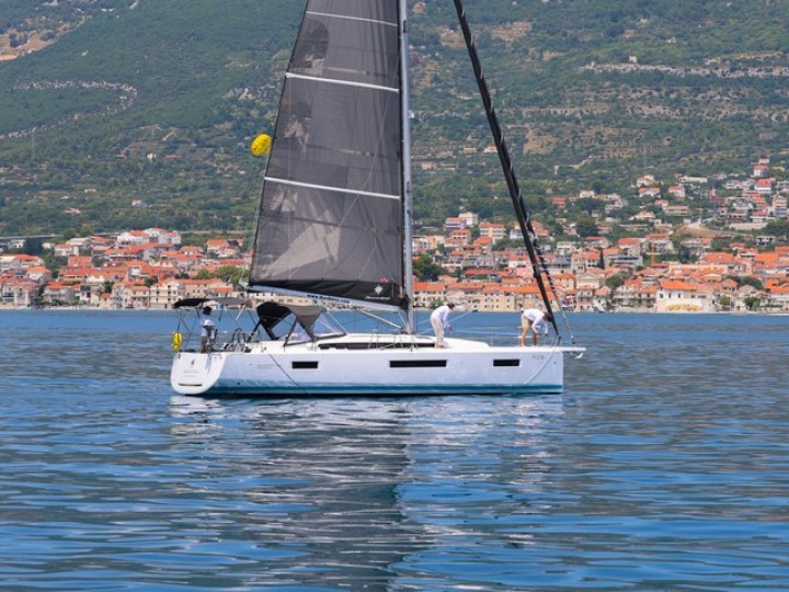 Boot mieten Kaštela günstig Sun Odyssey 440