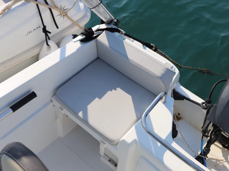 Jeanneau Cap Camarat 4.7 CC mieten l'Escala