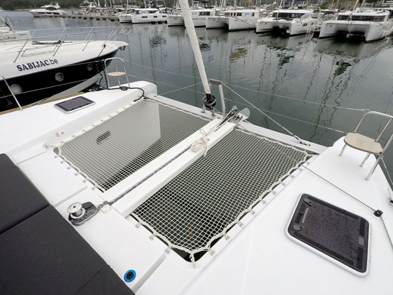 YachtCharter in Šibenik - Lagoon Lagoon 40 auf SamBoat