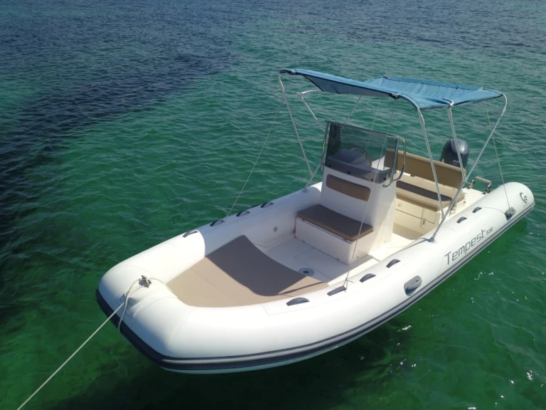 YachtCharter in Six-Fours-les-Plages - Capelli Tempest 530 auf SamBoat