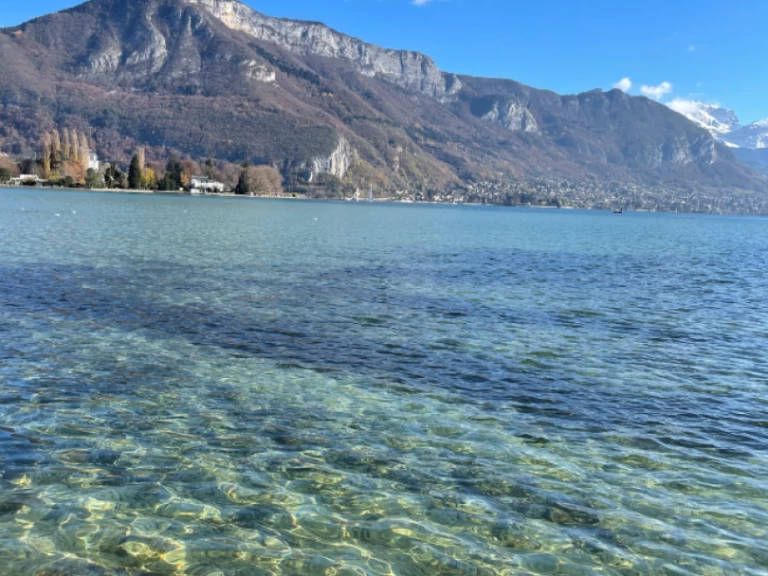 Motorboot mit oder ohne Skipper Allegra Boats mieten in Annecy