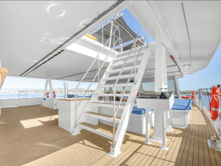 Ein Catamarans Maxi mieten in Vieux-Port de Marseille