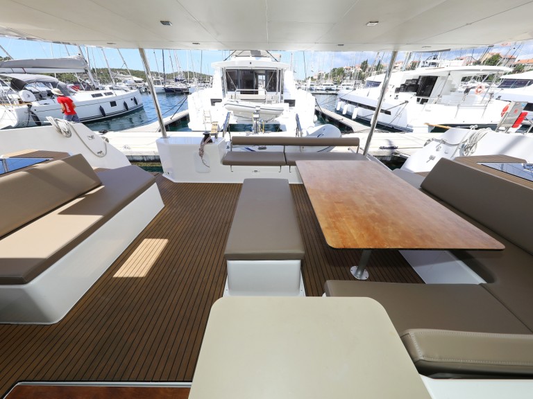 Bootsverleih Dufour Dufour Catamarans 48 Sail Šibenik Samboat