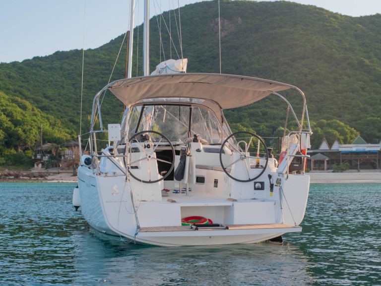 Vermietung Segelboot Bénéteau mit Führerschein