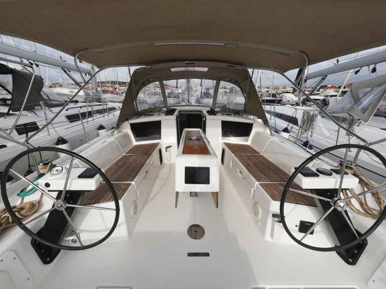 Ein Dufour Dufour 430 mieten in Šibenik