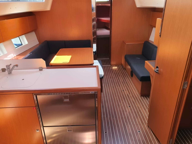 Segelboot mieten in Álimos zum besten Preis